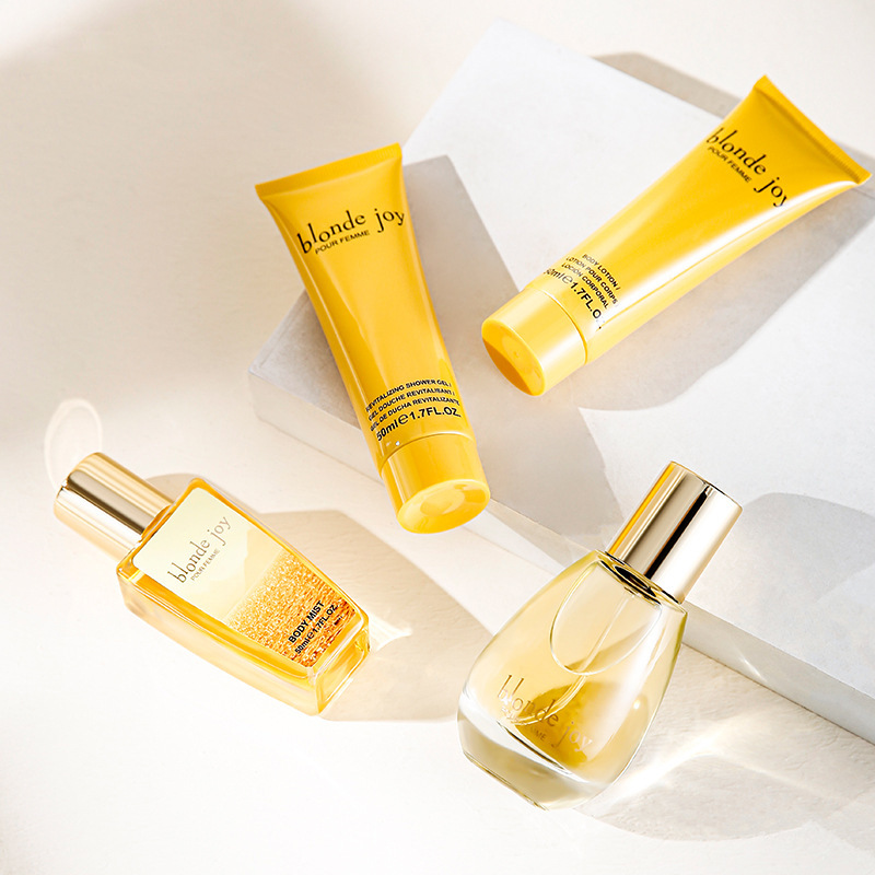 مجموعة هدايا للعناية بالبشرة للاستحمام والسبا تتضمن جل استحمام وغسول للجسم ورذاذ للجسم وعطر للنساء