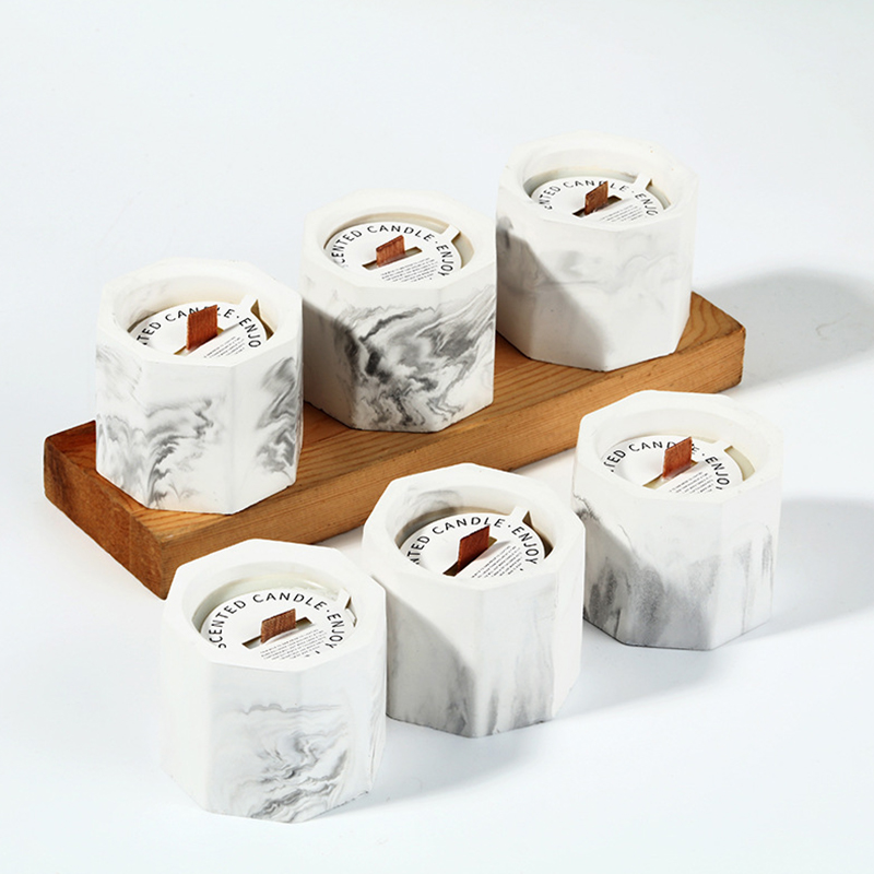 شمعة خشبية شفافة بوزن 90 جرامًا مع غطاء خشبي لتزيين المنزل وحفلات الزفاف وحفلات أعياد الميلاد معطرة