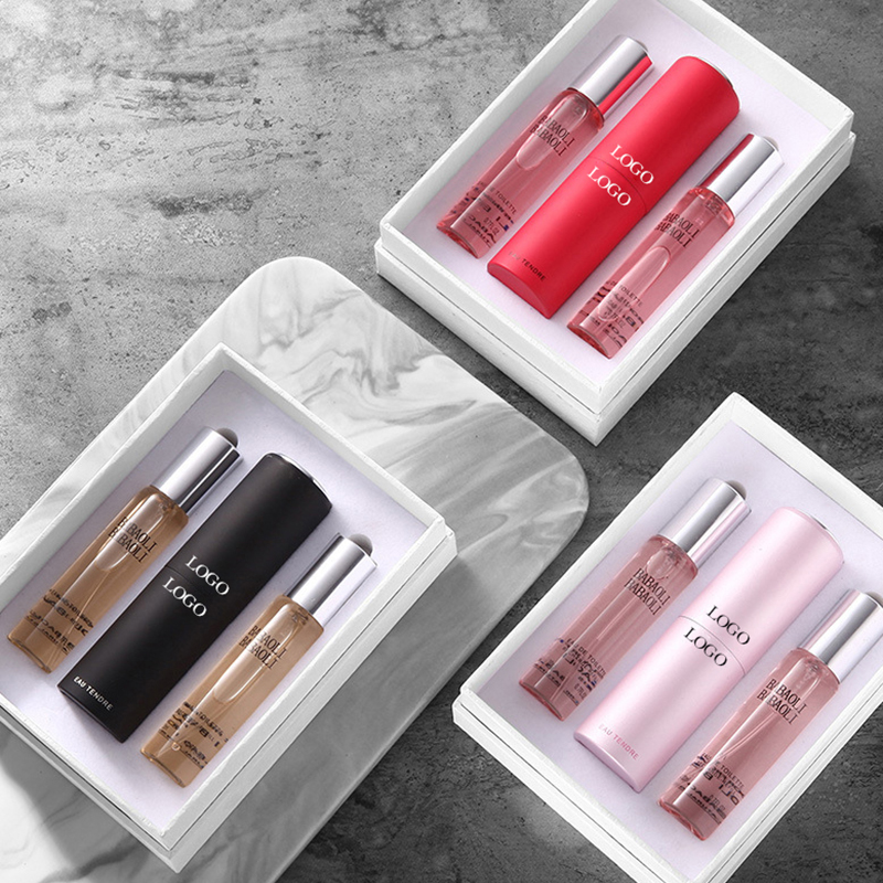 مجموعة بخاخات الجسم بحجم مناسب للسفر بسعة 20 مل مع عطر زهري محمول يدوم طويلاً للرجال والنساء