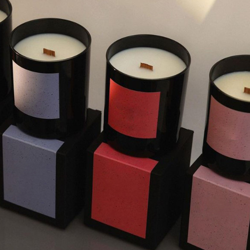 صندوق هدايا فاخر من الخشب الخالي من الدخان وصديق للبيئة بسعة 220 جرامًا مع رائحة زيت الصويا العطري النباتي والشمع